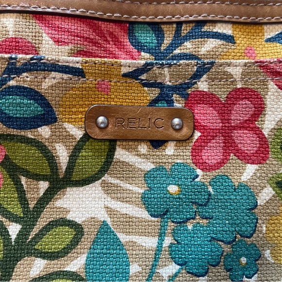 Relic by Fossil Tan Canvas shoulder bag colourful floral small purse - Picture 5 of 11